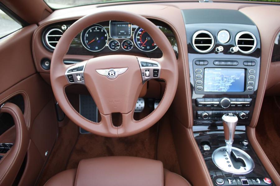  Bentley Continental GTC Speed 2010 года  (фото 49 из 70)